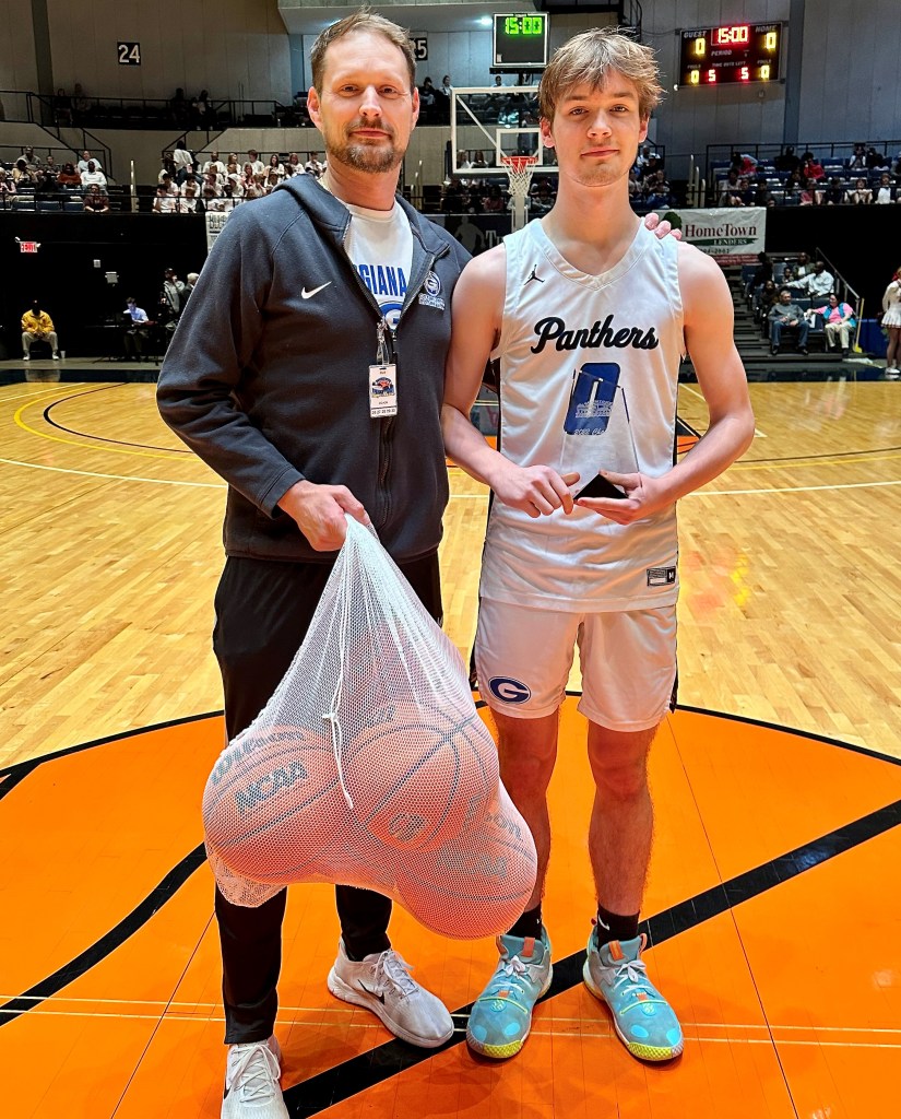 Basketball Player Thrives Despite Struggles with a Nomadic